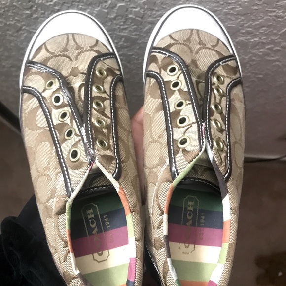 COACH KIRP Signature SLIP ON LACELESS SNEAKERS!…